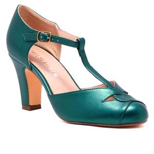WOMEN'S CHELSEA CREW GLINDA PUMPS